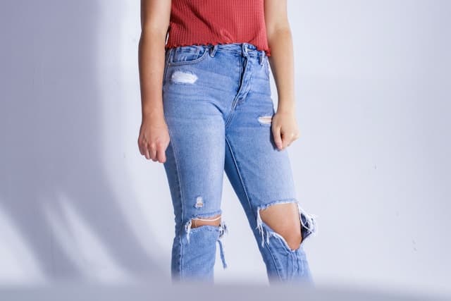 High Rise Slim Fit Blue Jeans Women